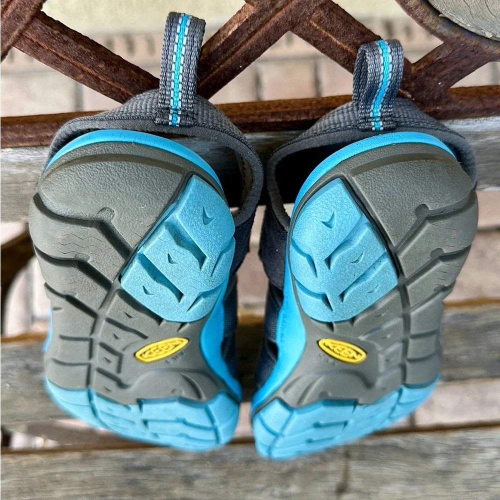 KEEN Clearwater CNX Women’s Size 7 Grey/Blue Waterproof Sport Sandals 1008772 - Picture 7 of 9
